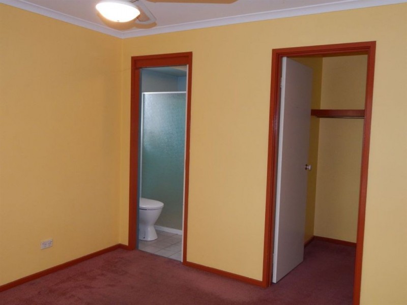 11 Kurrajong Court, Cranbourne North VIC 3977