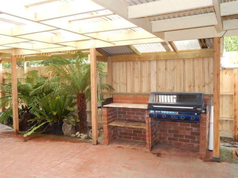 11 Kurrajong Court, Cranbourne North VIC 3977