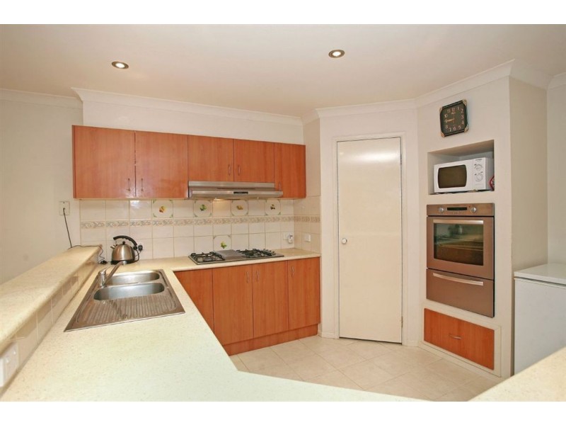 17 Brookland Greens Boulevard, Cranbourne VIC 3977