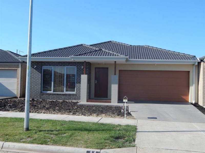 11 Howden street, Cranbourne East VIC 3977