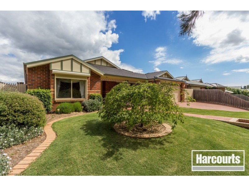 47 Sunningdale Crescent, Cranbourne VIC 3977