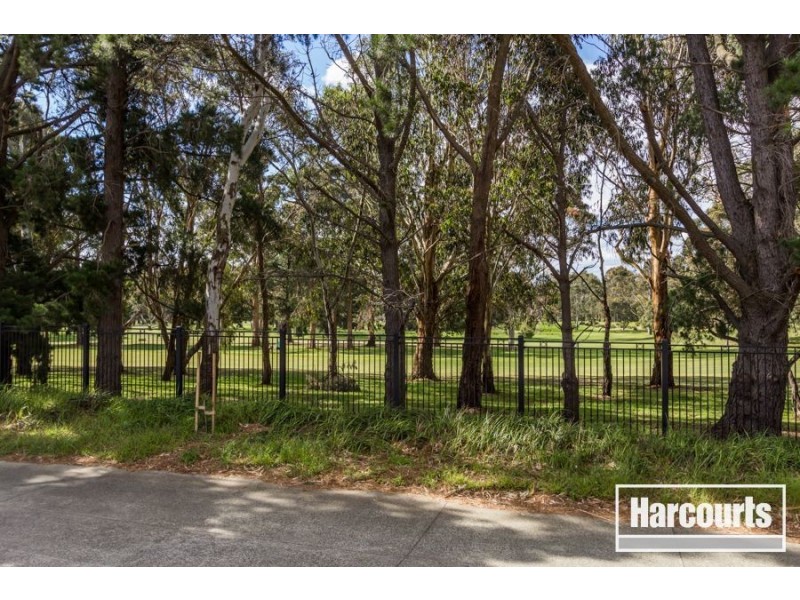 47 Sunningdale Crescent, Cranbourne VIC 3977