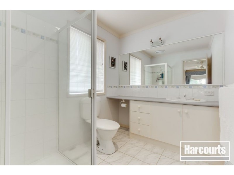 47 Sunningdale Crescent, Cranbourne VIC 3977