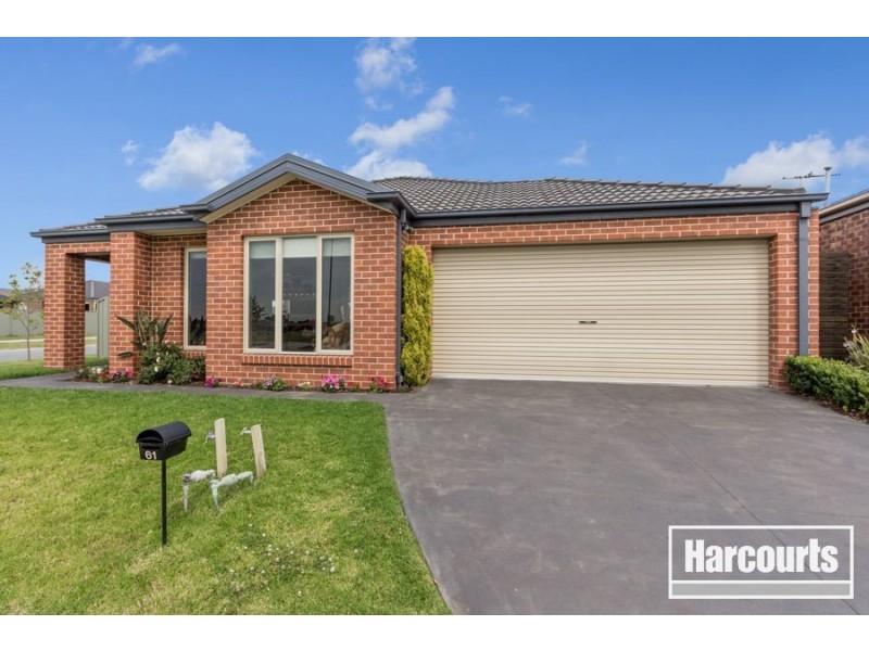 61 Broad Oak Drive, Cranbourne East VIC 3977