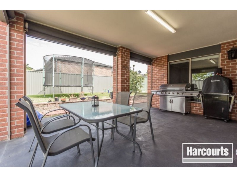 61 Broad Oak Drive, Cranbourne East VIC 3977