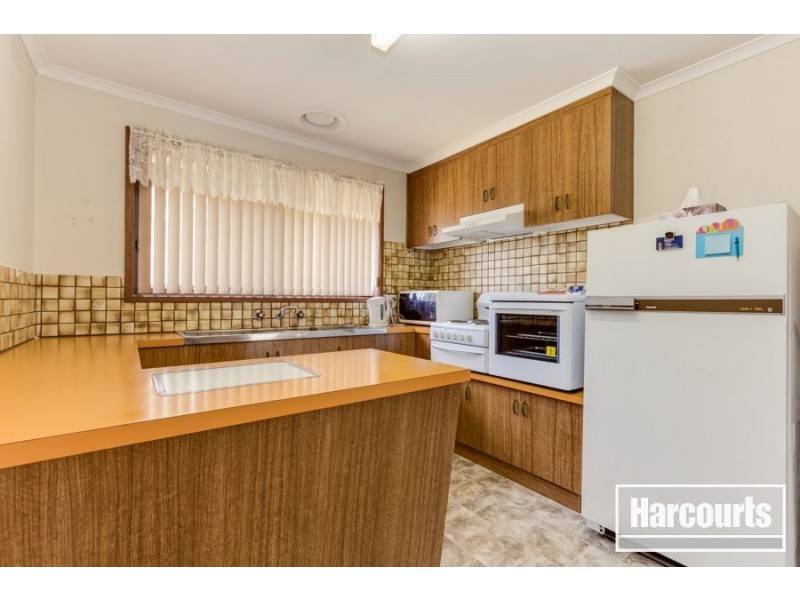 2/14 Russell Street, Cranbourne VIC 3977