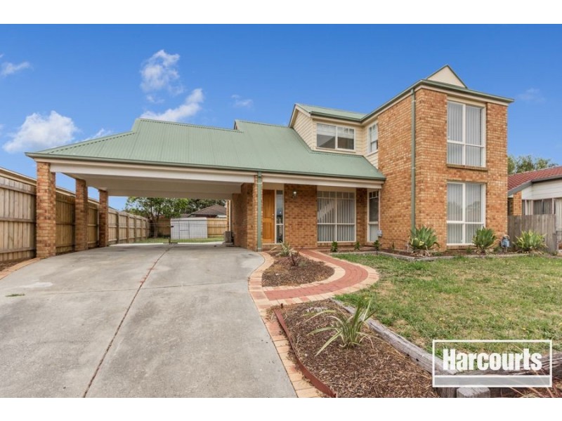 8 Scarborough Avenue, Cranbourne West VIC 3977