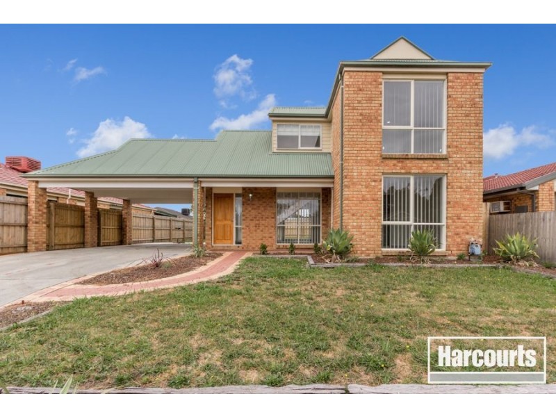 8 Scarborough Avenue, Cranbourne West VIC 3977