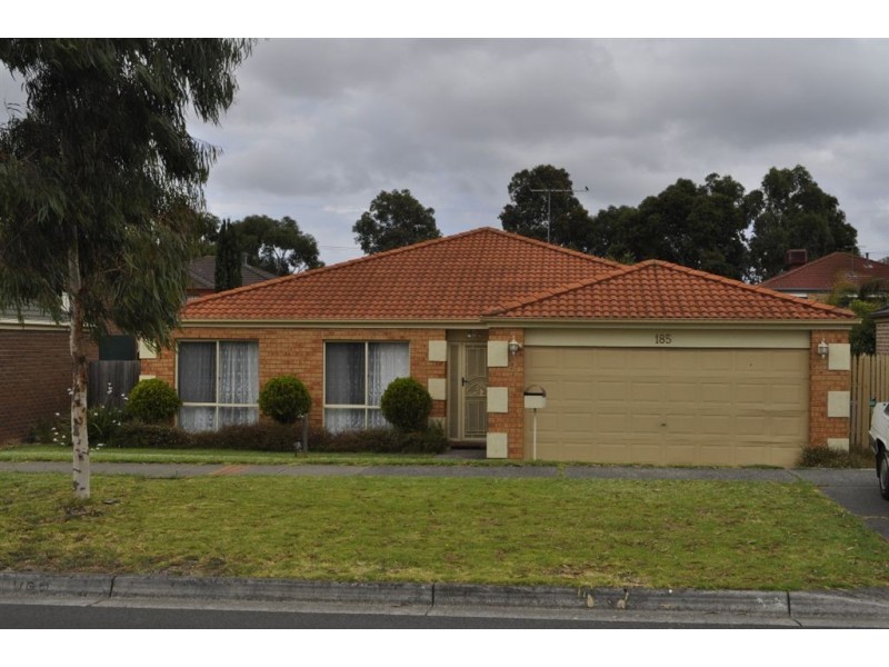 185 Monahans Road, Cranbourne West VIC 3977