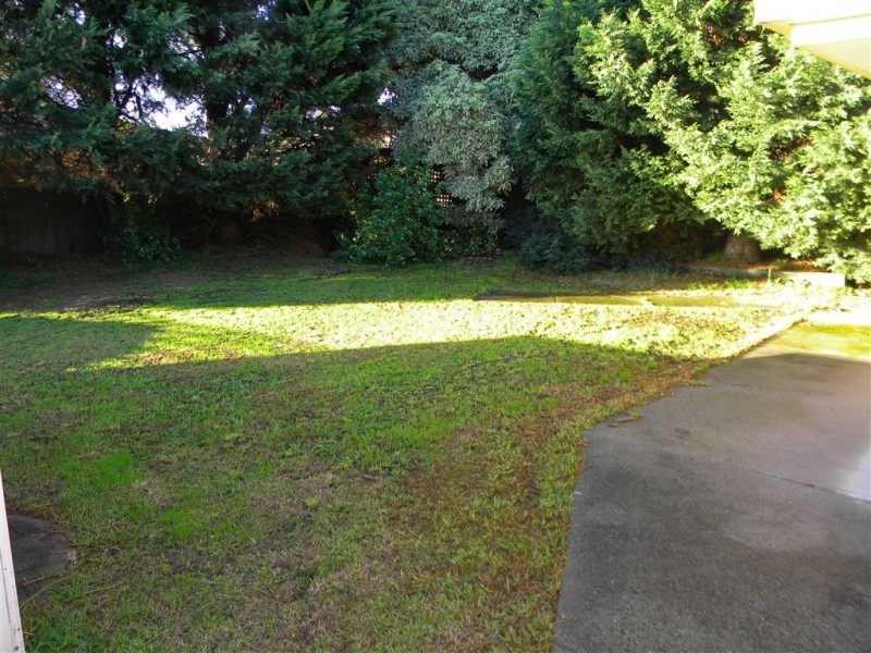 3 Bates Street, Cranbourne West VIC 3977