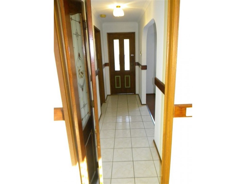 3 Bates Street, Cranbourne West VIC 3977