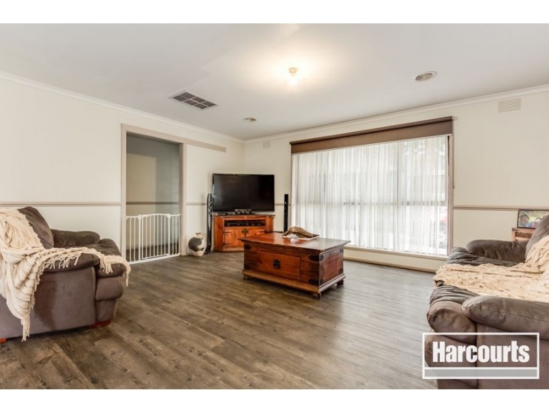 15 Houlder Avenue, Junction Village VIC 3977