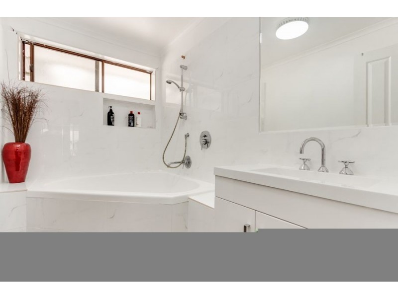 15 Houlder Avenue, Junction Village VIC 3977