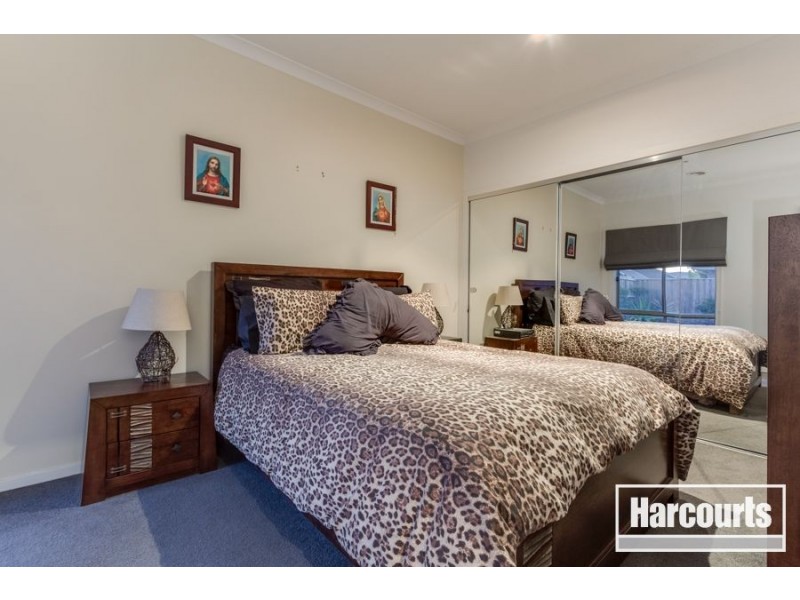 34 Wild Scotchman Way, Cranbourne East VIC 3977