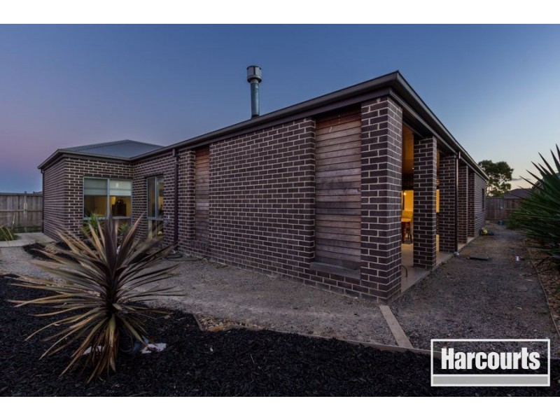 34 Wild Scotchman Way, Cranbourne East VIC 3977