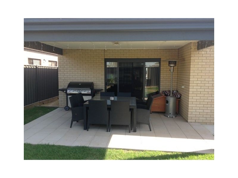 7 Buckthorn Drive, Cranbourne North VIC 3977