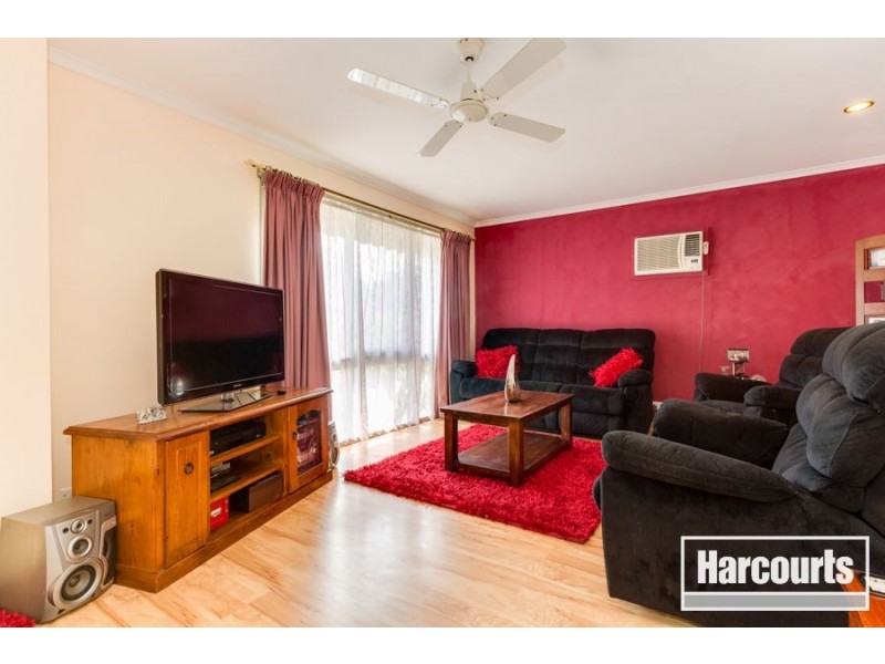 60 Endeavour Drive, Cranbourne North VIC 3977