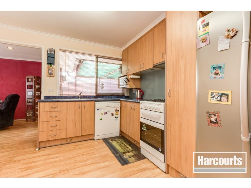 60 Endeavour Drive, Cranbourne North VIC 3977