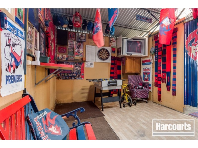 60 Endeavour Drive, Cranbourne North VIC 3977