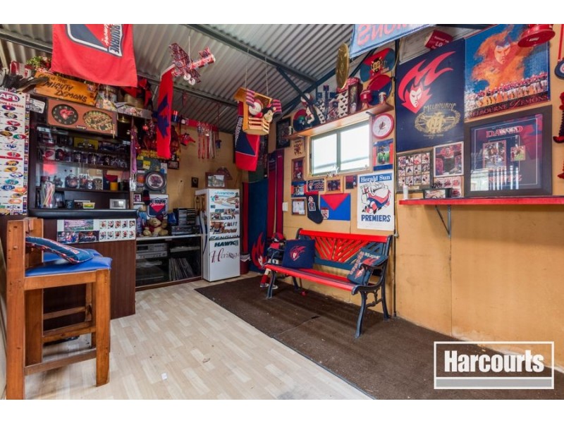 60 Endeavour Drive, Cranbourne North VIC 3977