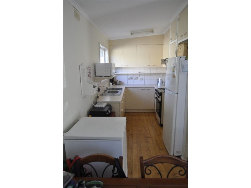 6 Camms Road, Cranbourne West VIC 3977