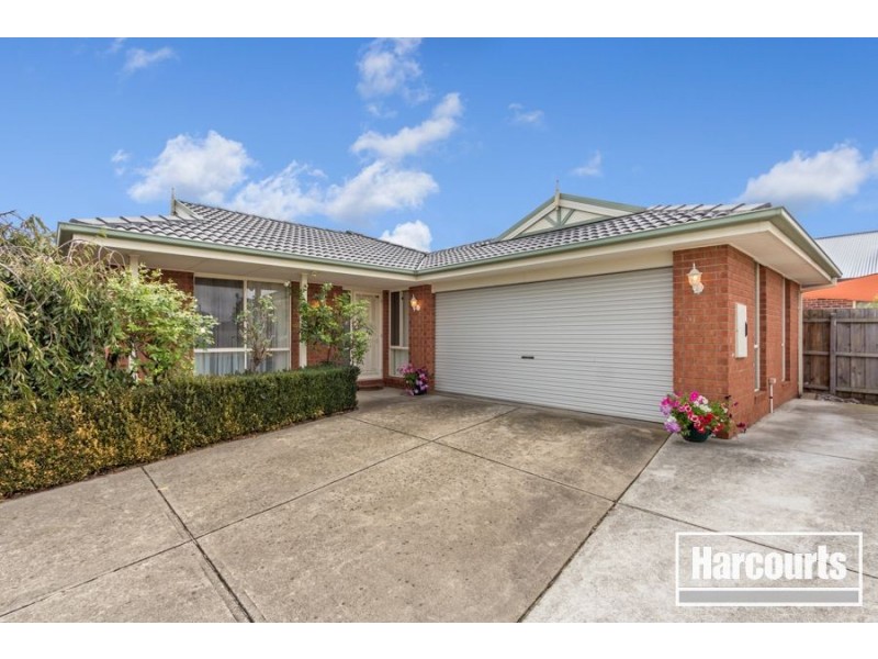 10 Tilbury Court, Cranbourne East VIC 3977
