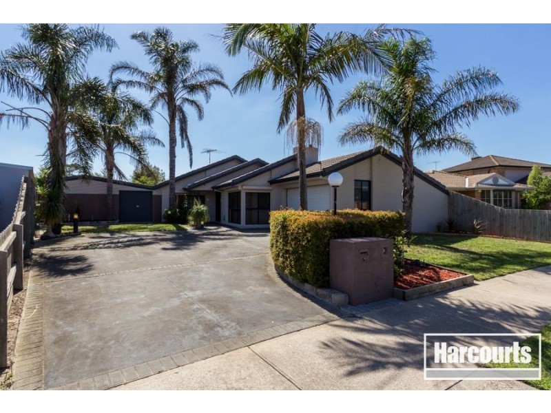 13 Waverley Park Drive, Cranbourne North VIC 3977