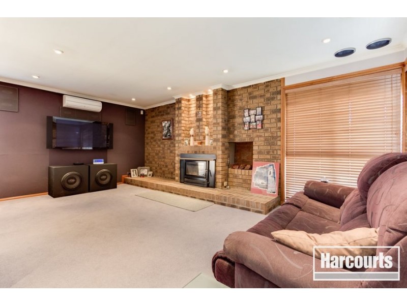 13 Waverley Park Drive, Cranbourne North VIC 3977