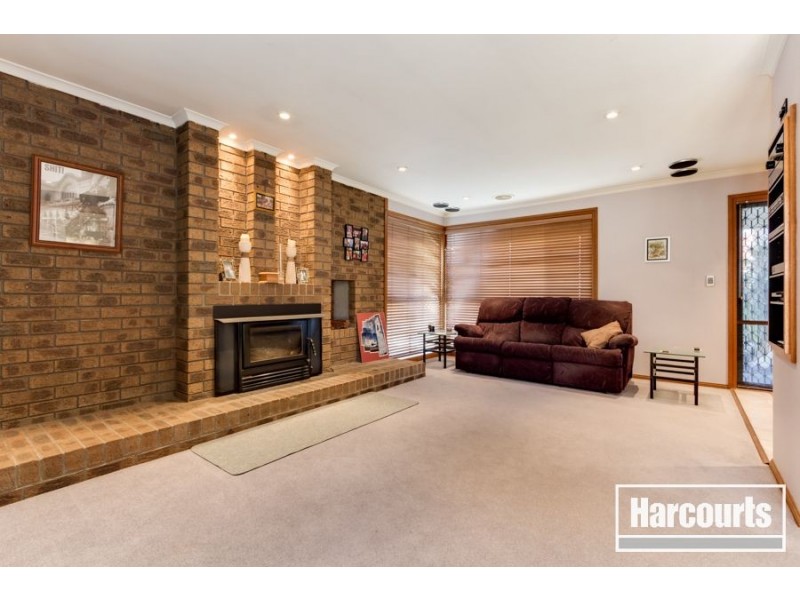 13 Waverley Park Drive, Cranbourne North VIC 3977