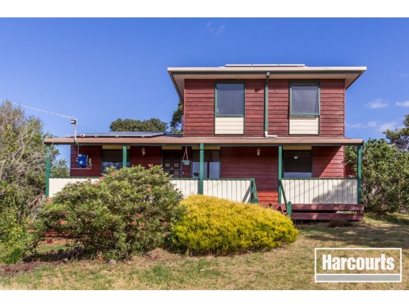 2 Macarthur Drive, Cranbourne VIC 3977