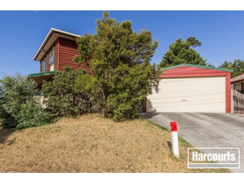 2 Macarthur Drive, Cranbourne VIC 3977