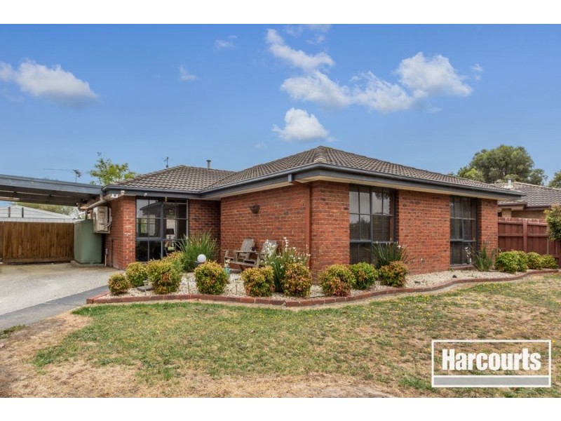 29 Gipps Crescent, Cranbourne North VIC 3977