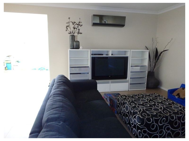 54 Mountainview Boulevard, Cranbourne North VIC 3977