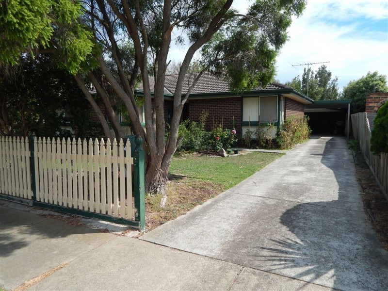 5 Barkly Street, Cranbourne VIC 3977