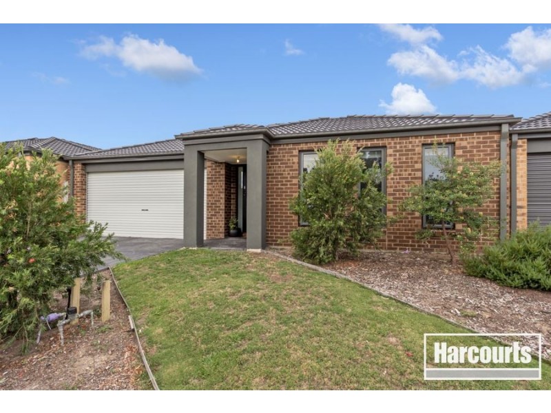 108 William Thwaites Boulevard, Cranbourne North VIC 3977