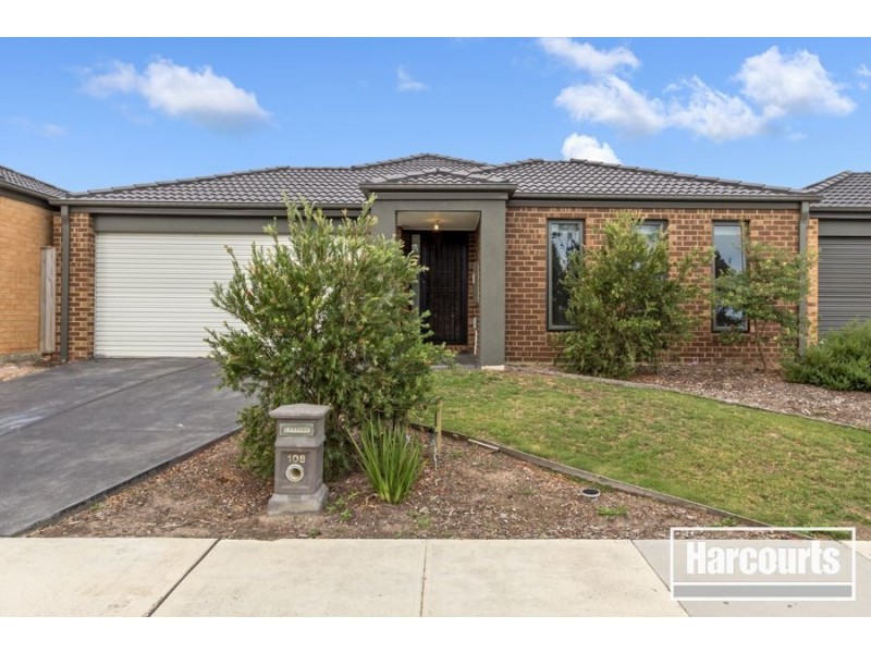 108 William Thwaites Boulevard, Cranbourne North VIC 3977
