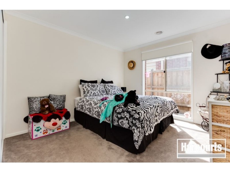114 William Thwaites Boulevard, Cranbourne North VIC 3977