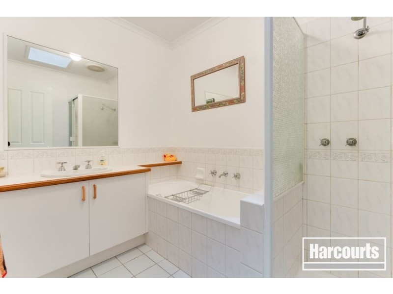 4/15-17 Lyall Street, Cranbourne VIC 3977