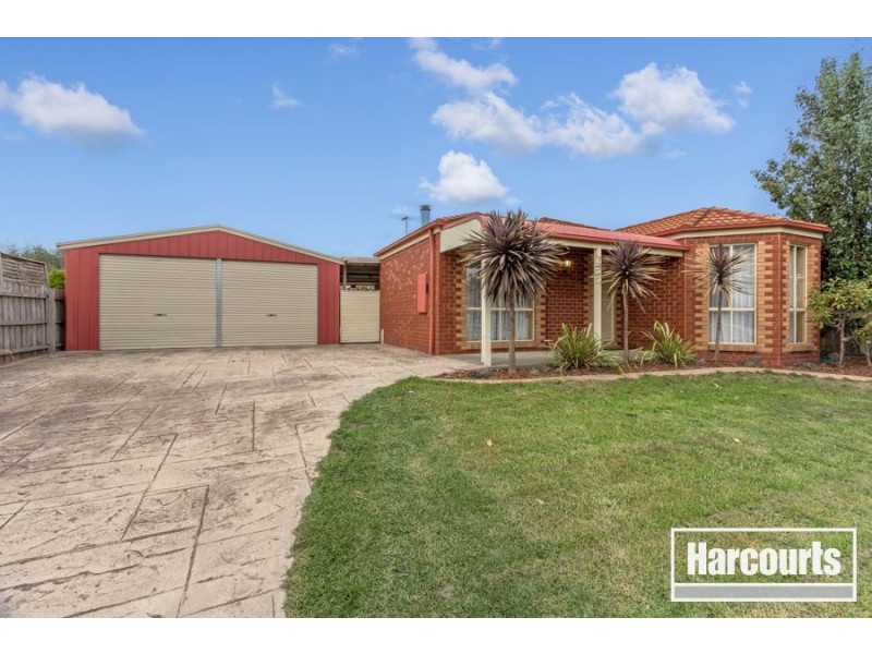 21 Brentwood Drive, Cranbourne North VIC 3977