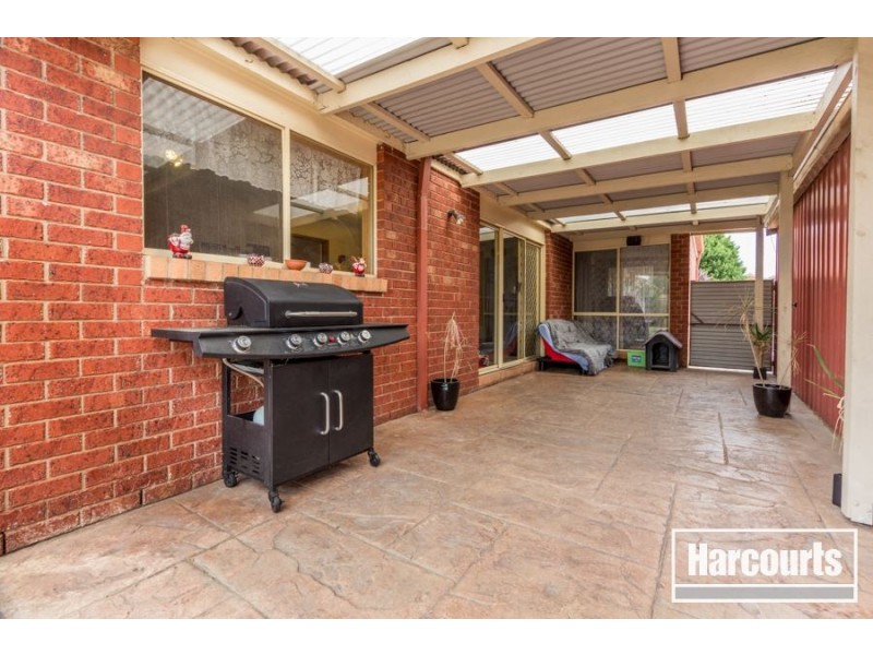21 Brentwood Drive, Cranbourne North VIC 3977