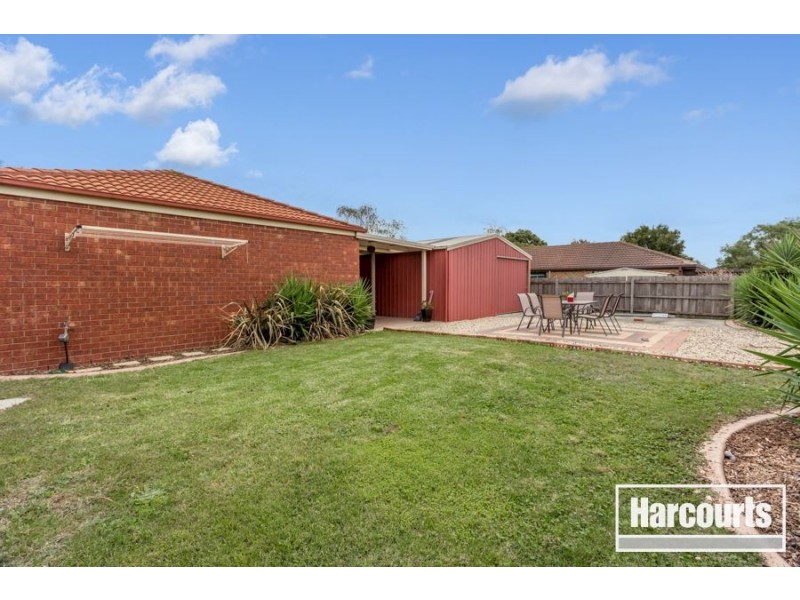 21 Brentwood Drive, Cranbourne North VIC 3977