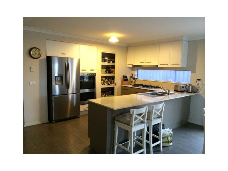 12 Tipperary Way, Cranbourne East VIC 3977