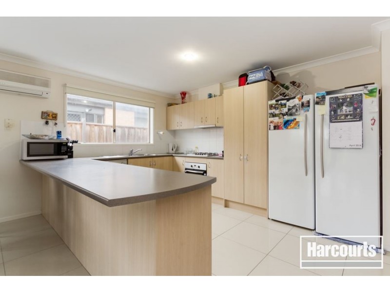 104 William Thwaites Boulevard, Cranbourne North VIC 3977