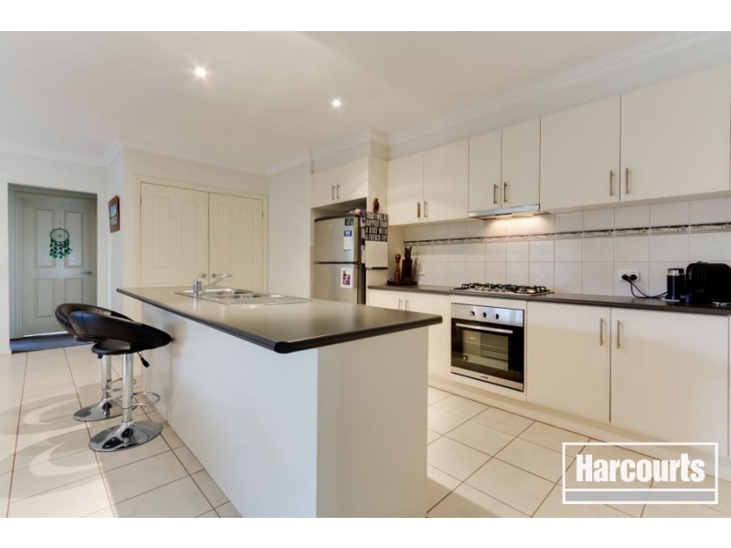 4 Cusack Way, Lynbrook VIC 3975