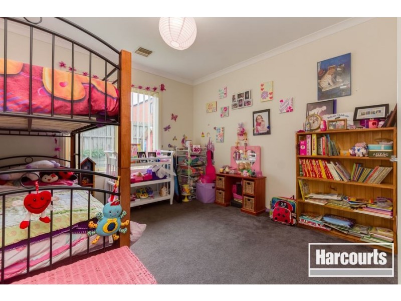 4 Cusack Way, Lynbrook VIC 3975