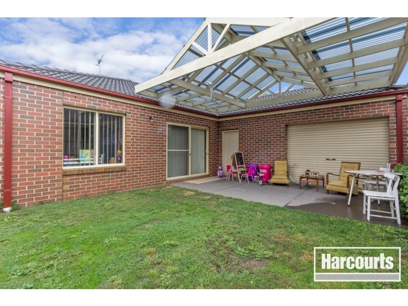 4 Cusack Way, Lynbrook VIC 3975