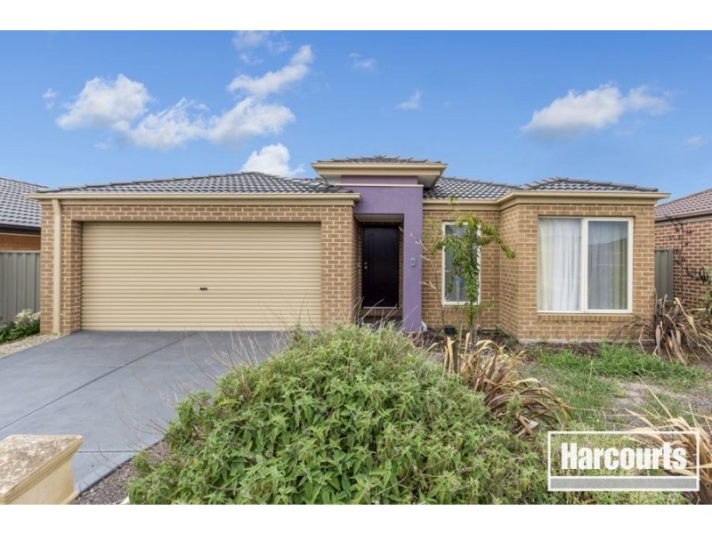 6 Wiltshire Avenue, Cranbourne East VIC 3977