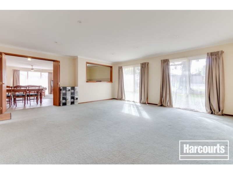 5 Nandina Road, Narre Warren VIC 3805