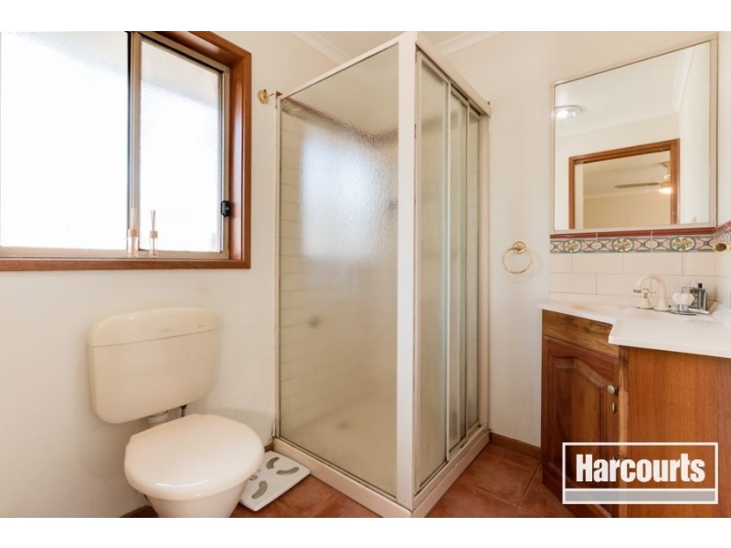 5 Nandina Road, Narre Warren VIC 3805