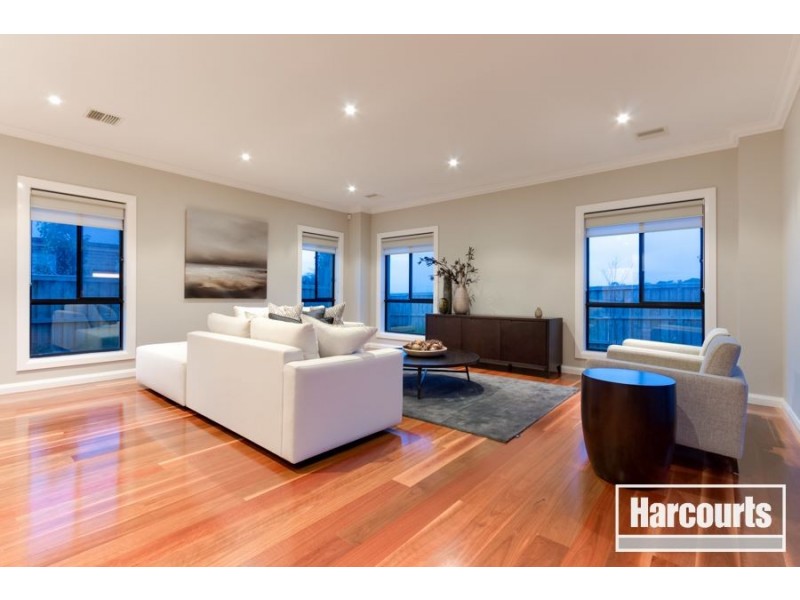 15 John Russell Road, Cranbourne VIC 3977